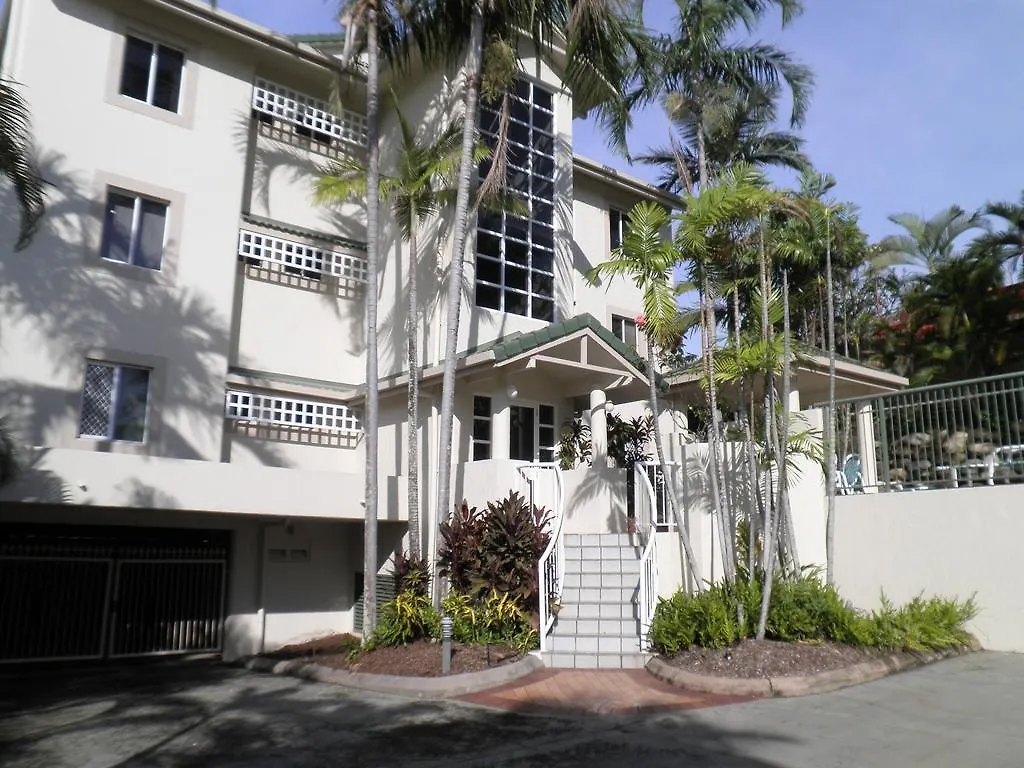 On The Beach Apartments Trinity Beach 4*,