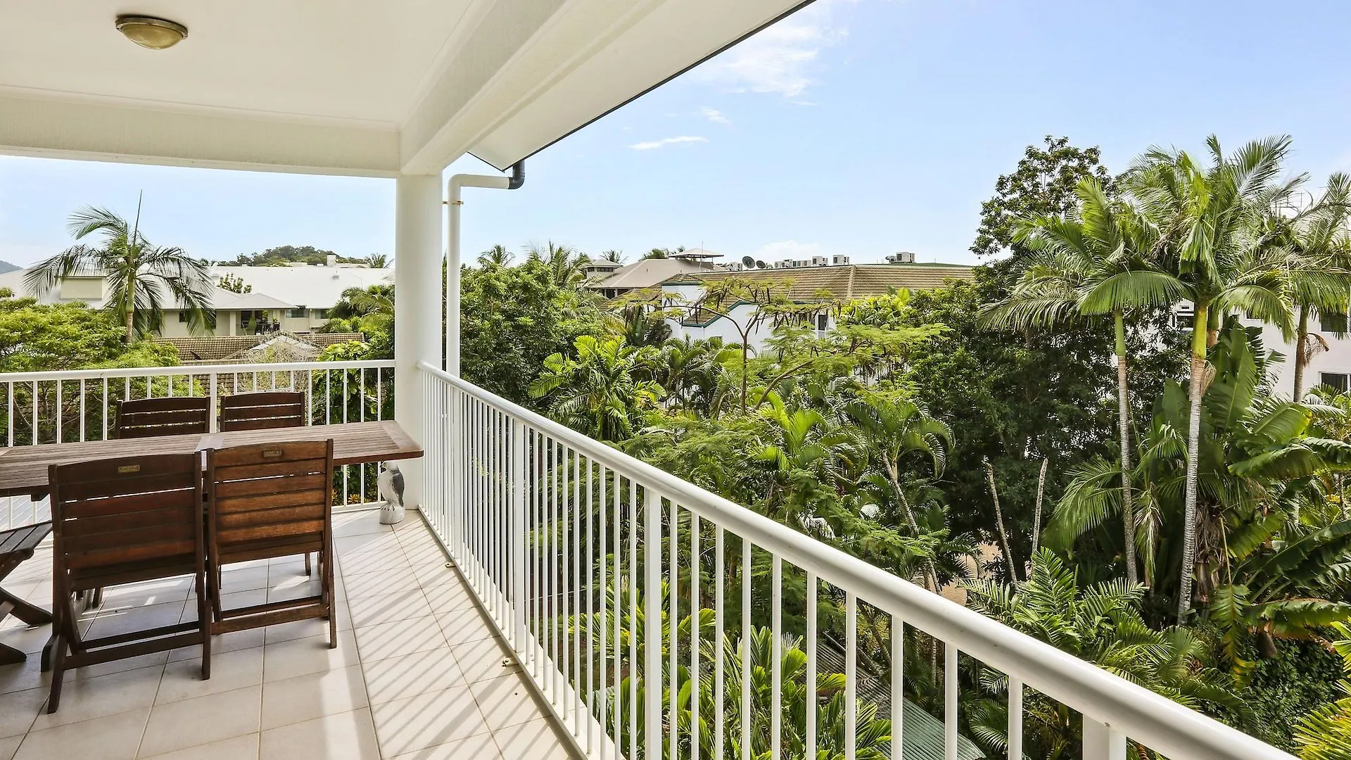 **** Aparthotel On The Beach Apartments Trinity Beach Australien