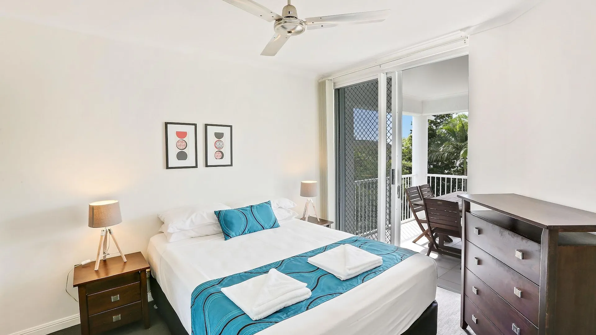 On The Beach Apartments Trinity Beach Australien