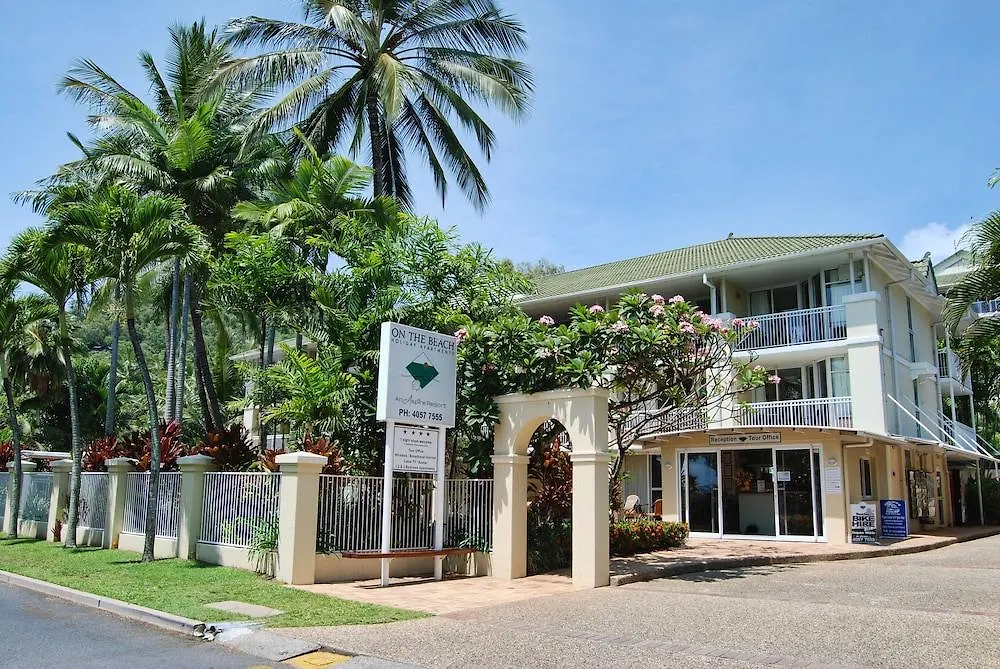 On The Beach Apartments Trinity Beach Australien