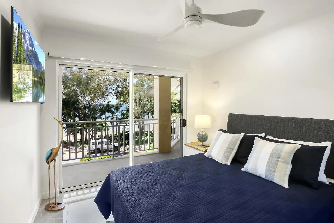 On The Beach Apartments Trinity Beach 4*,